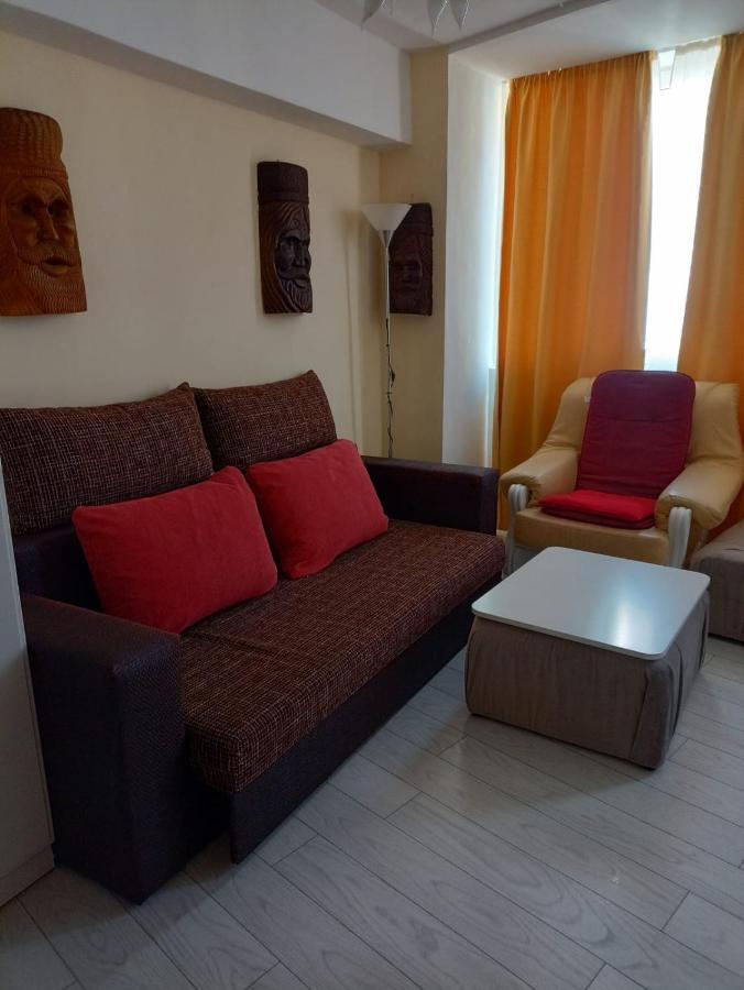 Two Bedroom Apartment Farmec Клуж-Напока Екстериор снимка