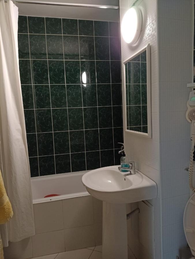 Two Bedroom Apartment Farmec Клуж-Напока Екстериор снимка