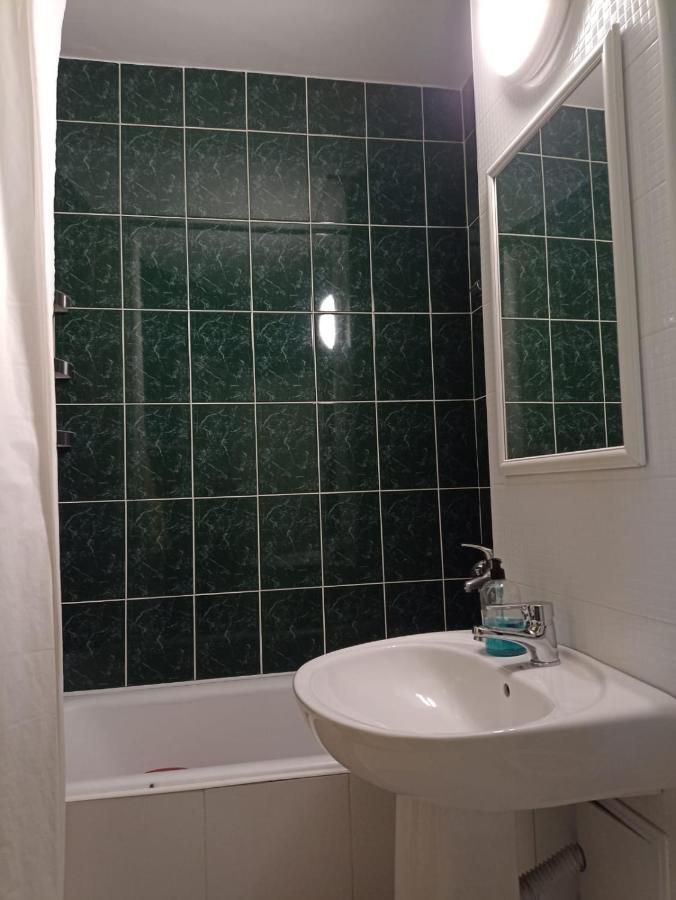 Two Bedroom Apartment Farmec Клуж-Напока Екстериор снимка
